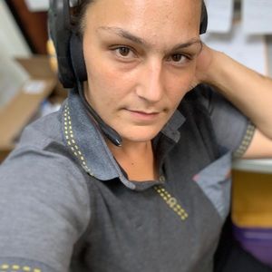 Meet your Posher, Dana